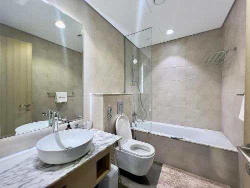 Exclusive 1BR with Iconic Views in Paramount Tower, Dubai (photo 7)