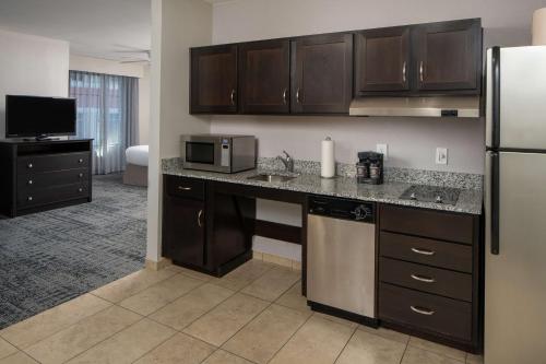 Homewood Suites by Hilton Huntsville-Downtown - image 10