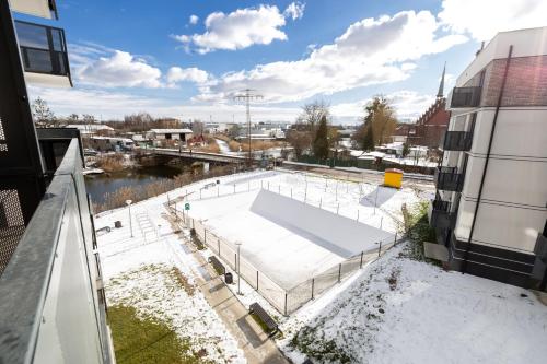 Mostek Sapphire Navy Studio