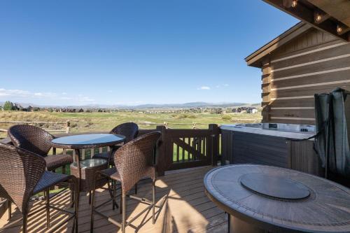 . 19th Hole Cabin