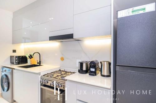 LUX The Modern Binghatti Canal Suite, Dubai (Foto 6)