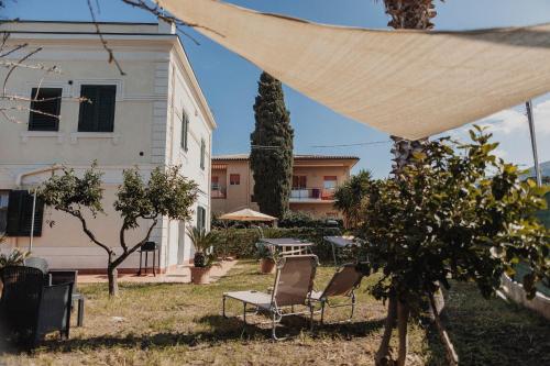 One-Bedroom House image 7