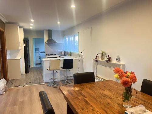 Peaceful 3 BR holiday house in Ilam