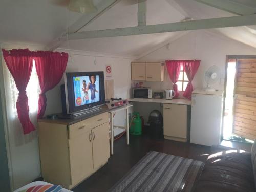 Chalet 4 at Cynthias Country, Hartbeespoort (Foto 11)