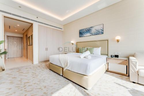 High-Rise Studio Overlooking the Sea with a Glimpse of Ain Dubai, The Palm Tower, Palm Jumeirah by Deluxe Holiday Homes, Dubái (foto 10)