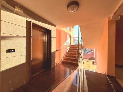 Capitol Apartments - image 4