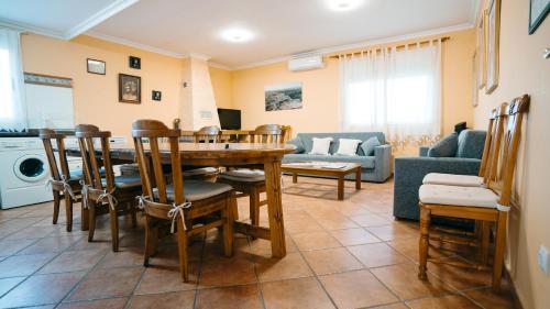 Casa rural en Casas de Moya 'Casa del Pino Gori' in Venta del Moro