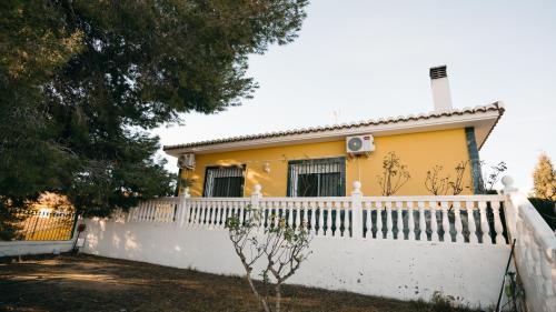 Casa rural en Casas de Moya 'Casa del Pino Gori' in Venta del Moro