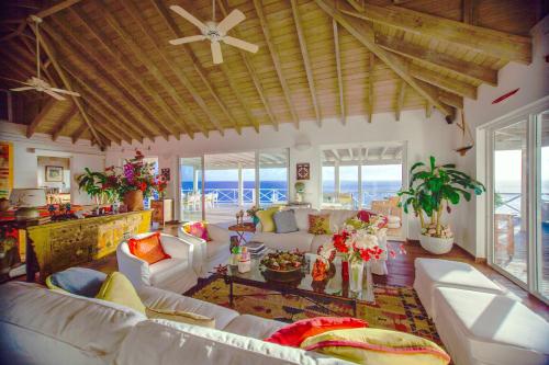 Villa Dolcevita by KlabHouse in Falmouth