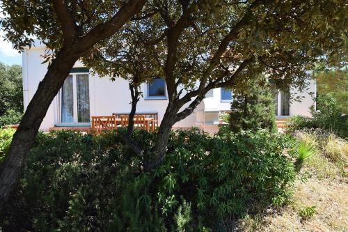 House Movica - image 14