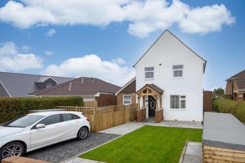 Exterior view, Host & Stay - Downland Studio in Woodingdean