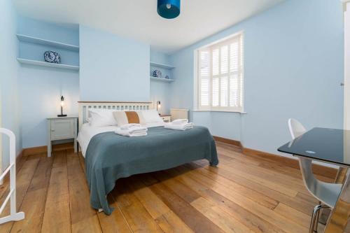 Holiday Home image 9