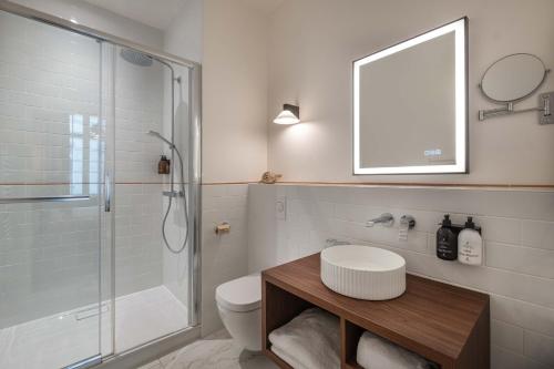 Superior Double Room image 5