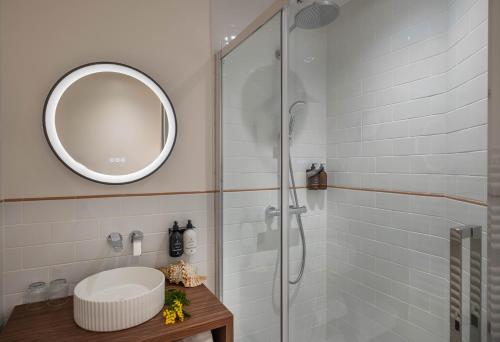 Superior Double Room image 4