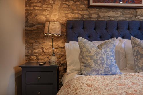 The Sheep on Sheep Street Hotel - image 2