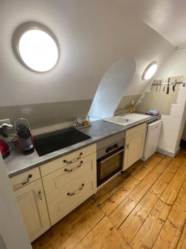 Château de Lagravade - Appartement 2 chambres - 3eme étage (Chateau de Lagravade - Appartement 2 chambres - 3eme etage) in 阿斯塔福爾