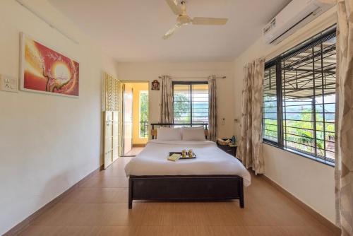 Countryside Panorama-Lakeview Home by cosmicstays in Lavasa