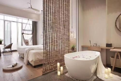 Manli Hotel Shanghai Pudong Airport Branch -Provide free shuttle buses to Pudong Airport and Disneyland