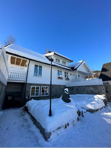 Koselig leilighet i rolig boligfelt in Gol