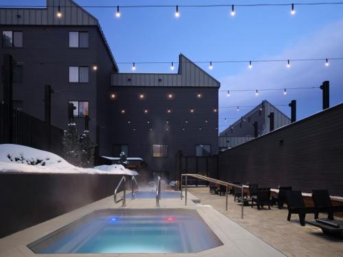 bubbelbad, Hotel Alpenrock Breckenridge, Curio Collection by Hilton in Breckenridge