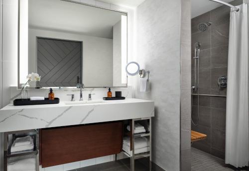 DoubleTree by Hilton Breckenridge - image 13