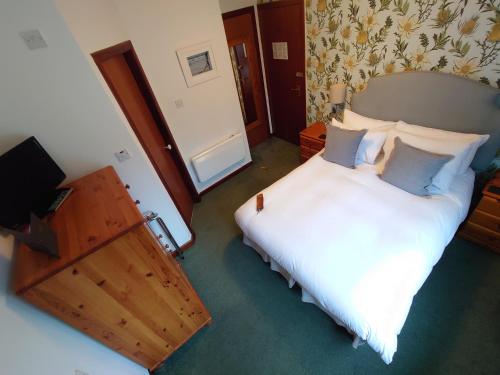 1 twin bed