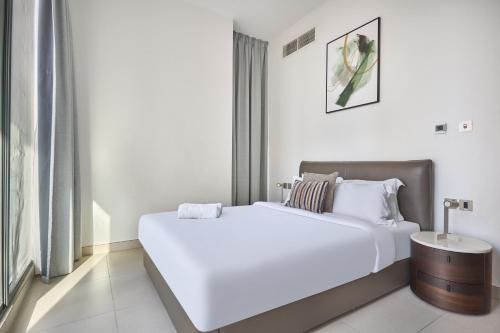Luxury Living in Marina Liv Residence 2BR, Dubaj (zdjęcie 8)