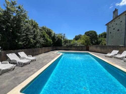 Skats, Le Noisetier at Les Hiboux Gites in Crezieres