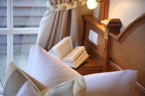 Romantik Hotel Namenlos – Ahrenshoop, PA