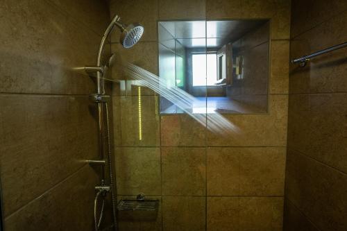 11City Rooms - image 11