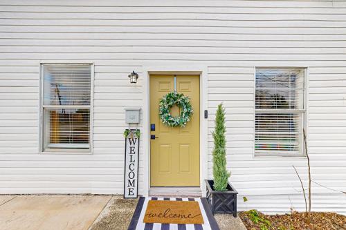 Le Petit Jardin near สวนพฤษชาติซานแอนโตนิโอ