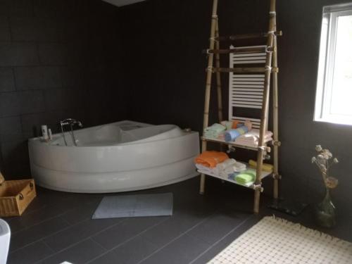 อ่างแช่น้ำร้อน, Casa dos Barros - Vitorino dos Piães (Casa dos Barros - Vitorino dos Piaes) in บาลูเกส