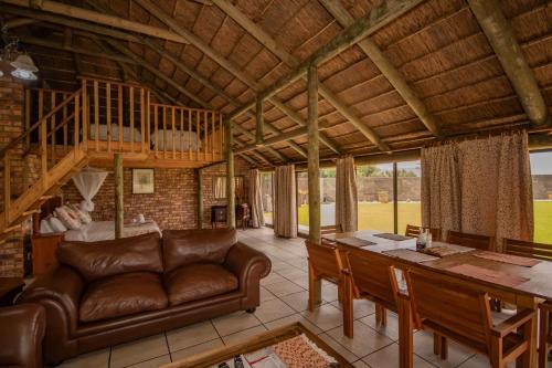 Tarantula Guest House in คาลวิเนีย