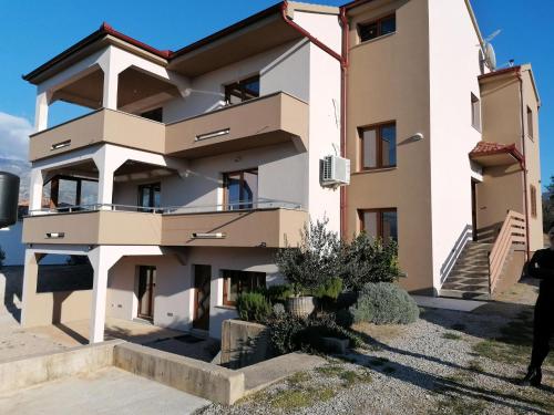 Wohnung Roncević Mit Kamin, In Rovanjska
