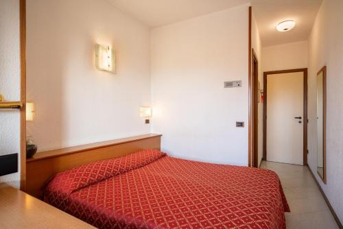 Hotel Careni Villa Italia - image 5