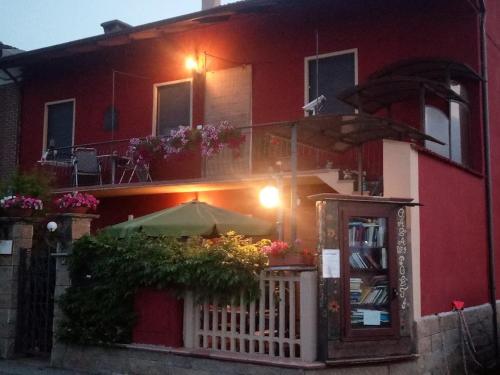 Viesnīcas āriene, La casa dei poeti in Cervasca