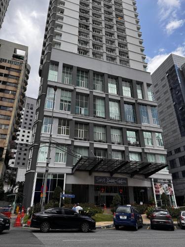 KLCC 1211 Seri Bukit Ceylon Pavilion 2R2B 8 Pax kl