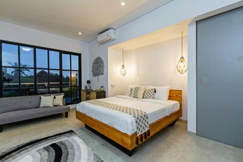 Huge & Good location 6 BR Villa in Seminyak, Seminyak (photo 5)