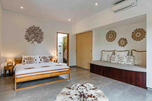 Huge & Good location 6 BR Villa in Seminyak, Seminyak (photo 6)