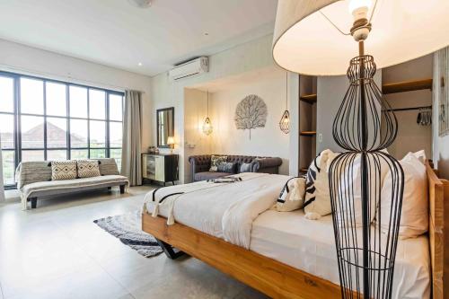 Huge & Good location 6 BR Villa in Seminyak, Seminyak (photo 9)
