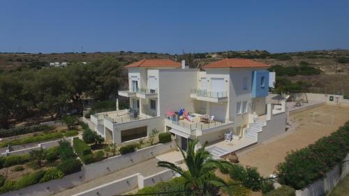 KomiVillas in Emporios