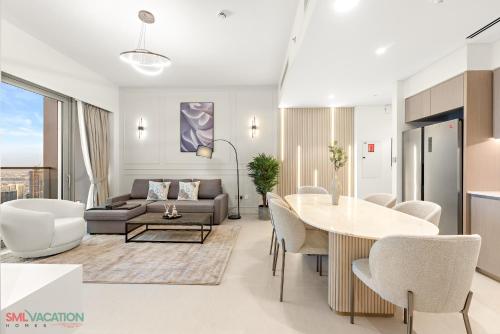 SML Vacation Homes - Sky High Apartments with Burj Khalifa and Dubai Fountain Views at Grande Signature Downtown Dubai - image 11