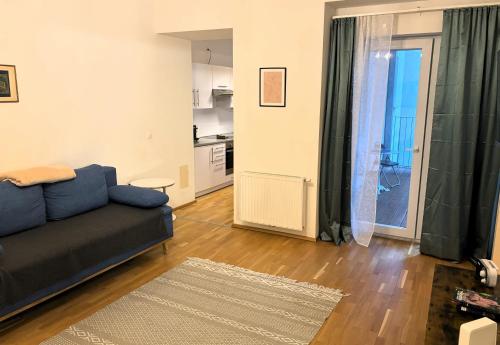 Ruhige Stadtwohnung Mit Balkon