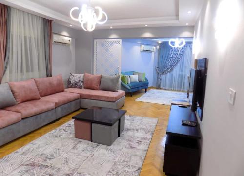 المهندسين الدقي شارع ايران, Kair