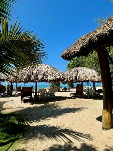 Hostel Beach House