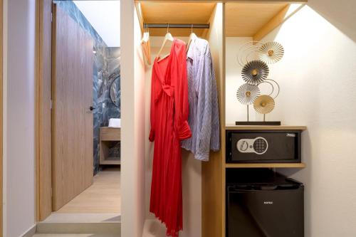 Soho Blue City Hotel - image 2