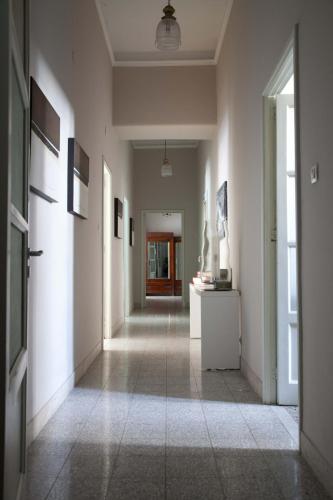 Three-Bedroom Deluxe Apartment image 8