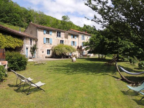 Viesnīcas āriene, Nabat le Haut, chambre et table d'hotes in Courniou