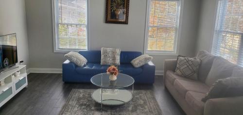 Welcome to our newly built house in 格蘭伯尼
