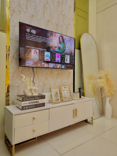 Quezon City Luxury Condo Unit Sun Residences Welcome Rotonda España, Manila